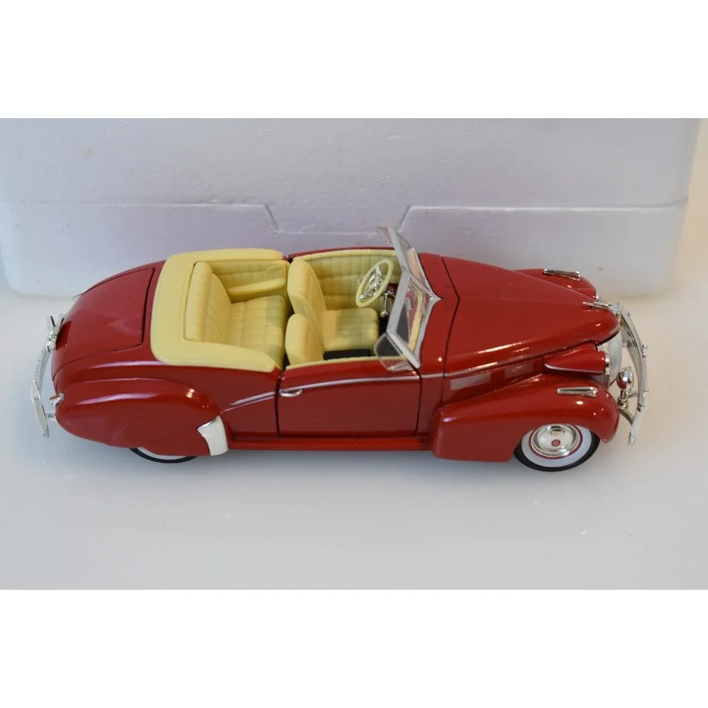 1940 Cadillac Series 62 Convertible Sedan in Box National Motor